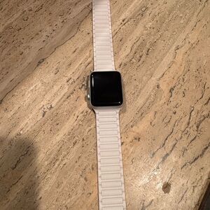 Apple Silver Smartwatch with pink magnetic Link-Style Band